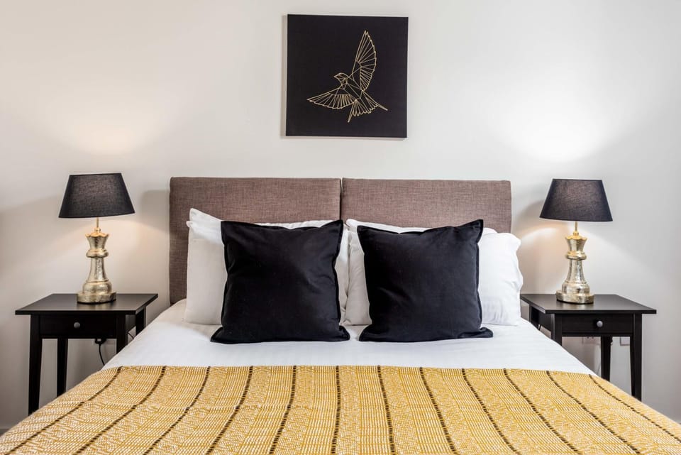 Walker Suite No53 - Donnini Apartments Apartment in Kilmarnock