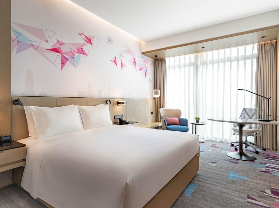 深圳国际会展中心希尔顿花园酒店 前海华发冰雪世界店 Hilton Garden Inn Shenzhen World Exhibition & Convention Center Qianhai Snow World Hotel in Shenzhen