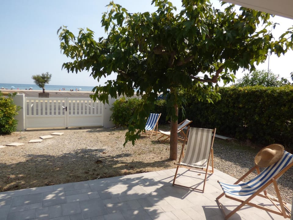 Patio, Sea view