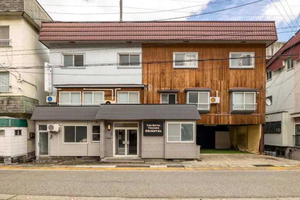 Property building, Facade/entrance
