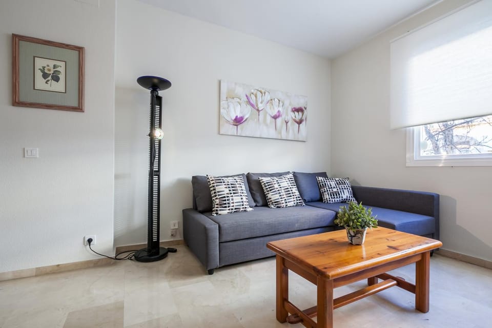 Communal lounge/ TV room, Living room