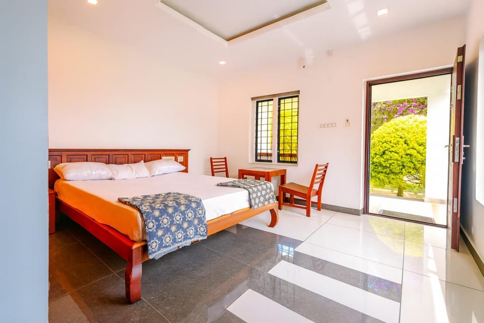 View (from property/room), Seating area, Bedroom