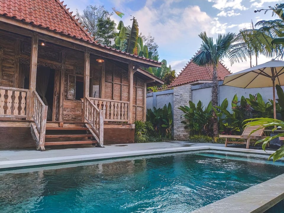 Garden, Balcony/Terrace, Living room, Swimming pool, Swimming pool
