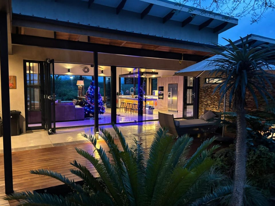 Paperbark Lodge, Zandspruit Bush & Aero Estate Villa in South Africa