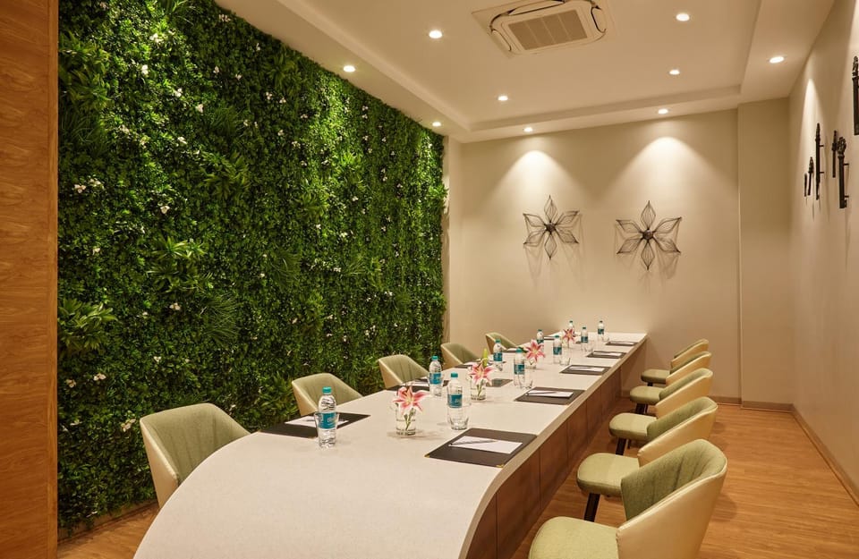 Business facilities, Banquet/Function facilities, Meeting/conference room