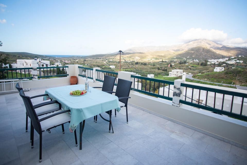 Patio, Natural landscape, View (from property/room), Balcony/Terrace, Mountain view