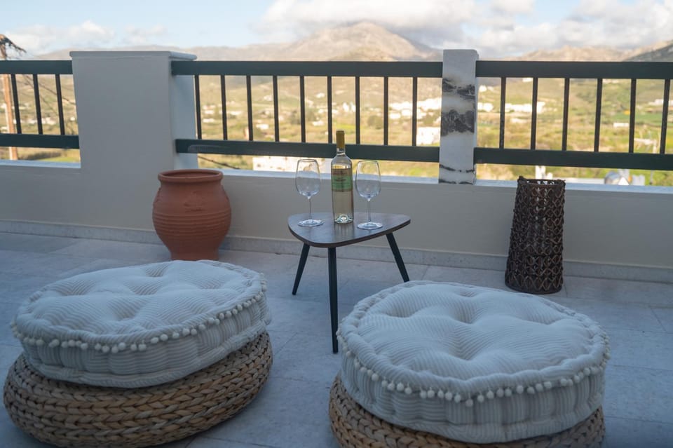 Patio, Natural landscape, View (from property/room), Balcony/Terrace, Mountain view