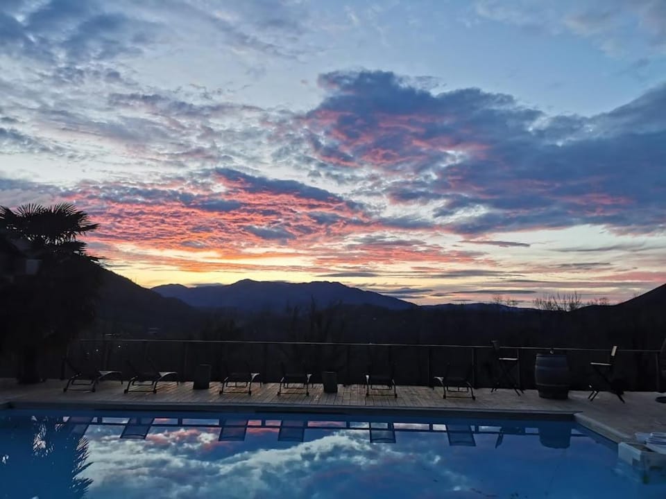 ETCHE ARGUINIA CHAMBRES HOTES et SPA Bed and Breakfast in French Basque Country