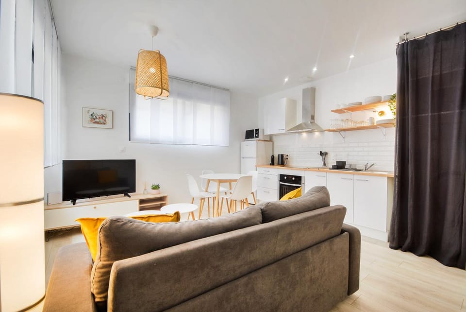Kitchen or kitchenette, Living room, Dining area