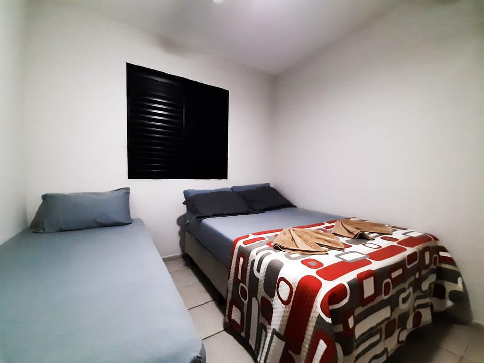 Seu lar na praia, 2 Quartos amplos e ventilados em localização estratégica - LA11 Apartment in Bertioga