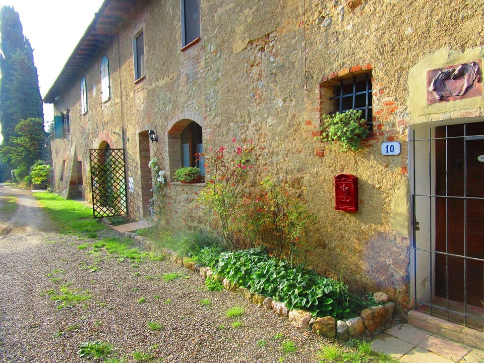 Il Mandorlo di Monteriggioni Apartment in Tuscany