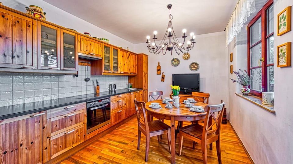 Apartament Klimat Górski na Okrzei - 5D Apartamenty Apartment in Lower Silesian Voivodeship