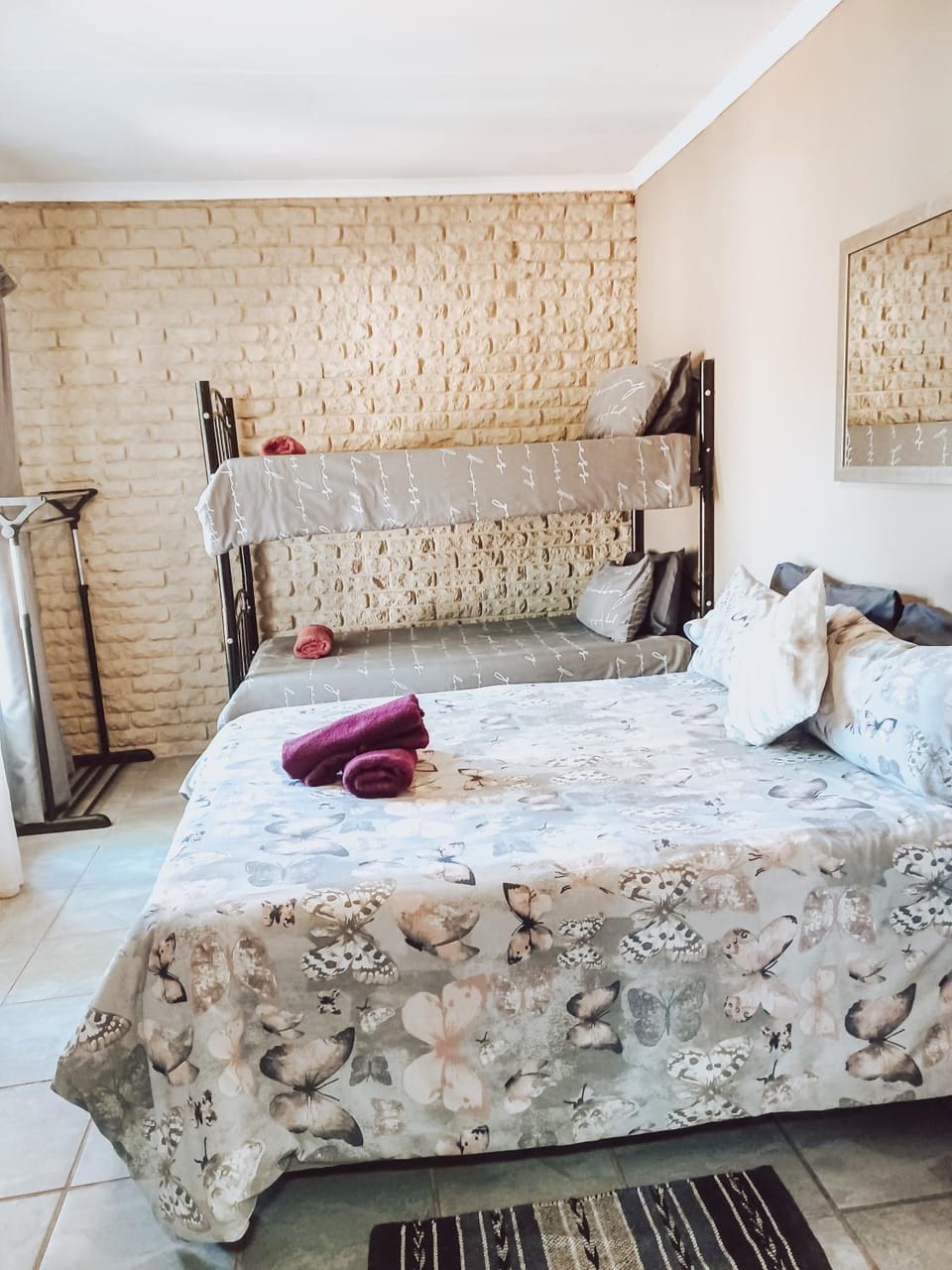 Ambiente Budget Accommodation Apartment in South Africa