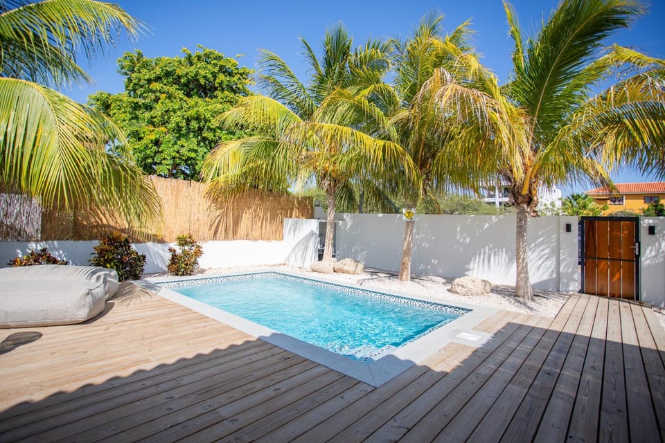 Garden view, Pool view, Swimming pool, Swimming pool, sunbed