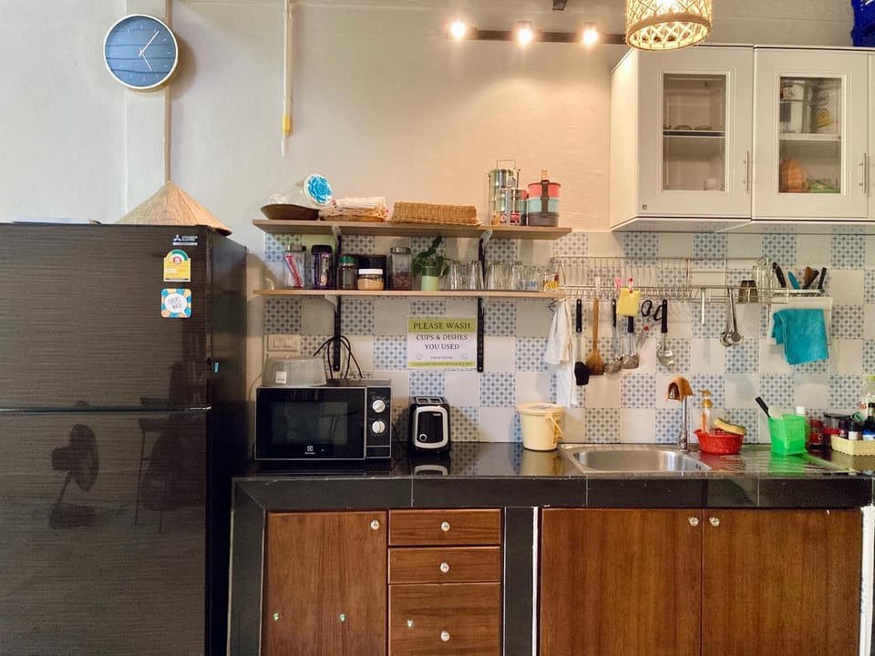 Kitchen or kitchenette, Communal kitchen, minibar, toaster