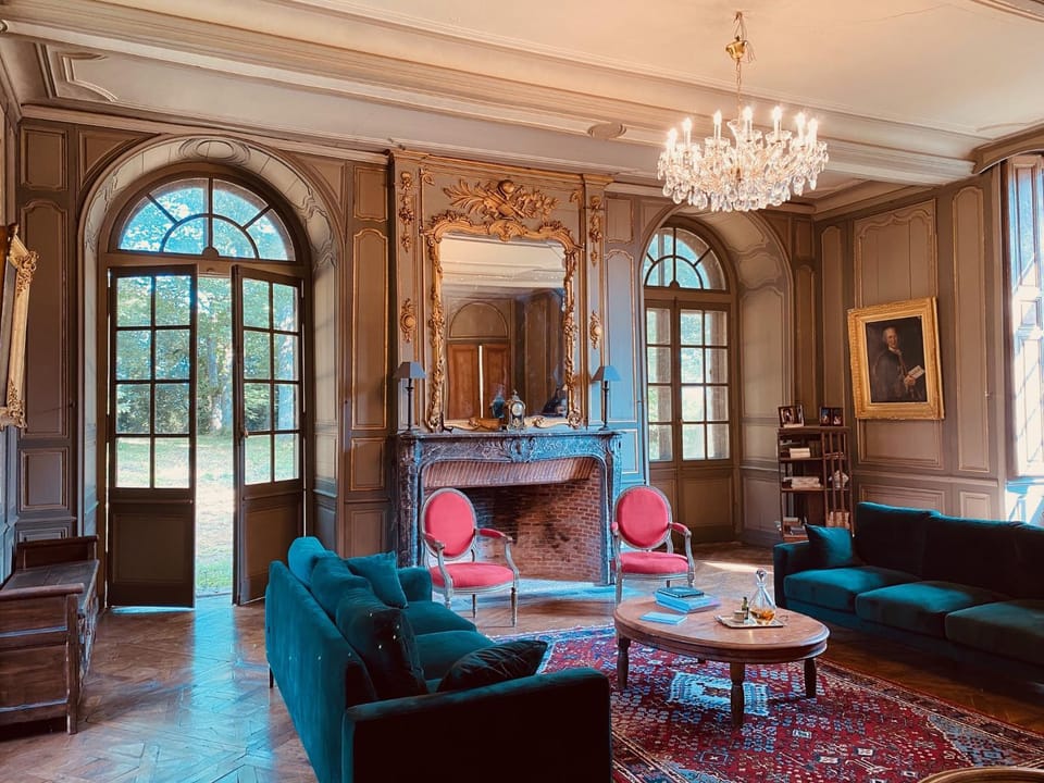 Living room, flat iron