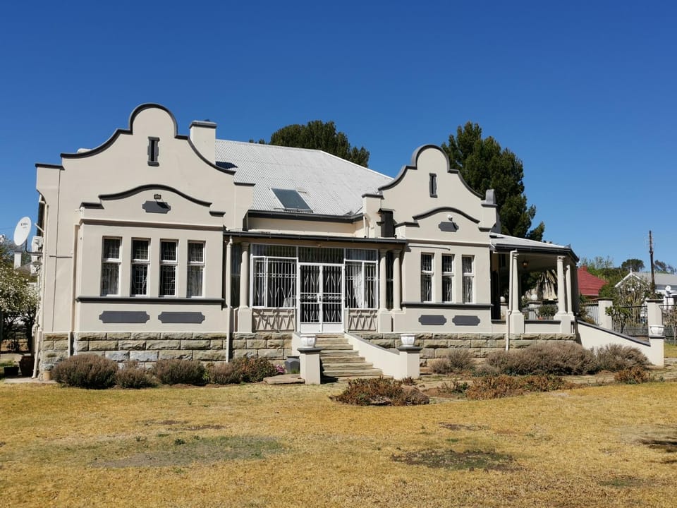 Lucolo Palace B&B Aliwal North Bed and Breakfast in Eastern Cape