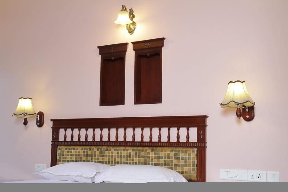 Other, Photo of the whole room, Bedroom