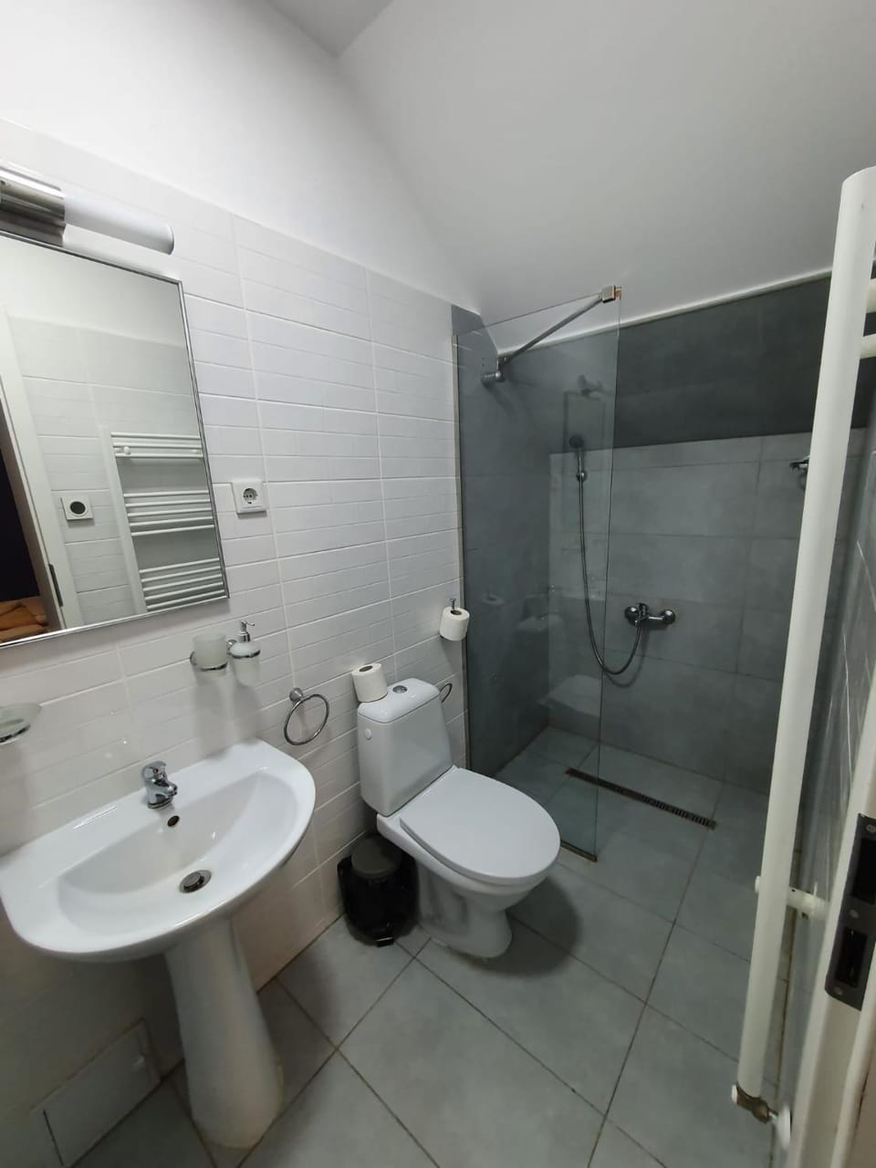 Shower, Toilet, Bathroom