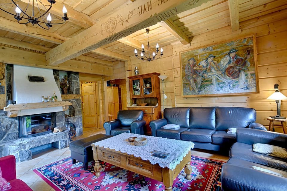 TV and multimedia, Living room, Seating area, Area and facilities