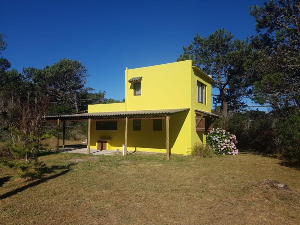 Riyadh - en el bosque a metros de la playa House in Rocha Department, Uruguay