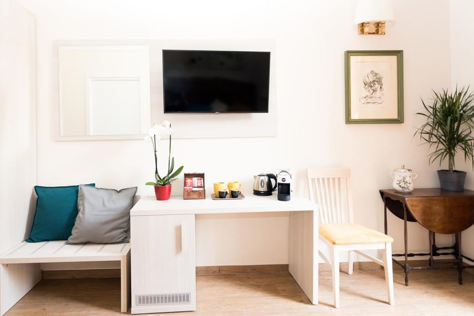 Coffee/tea facilities