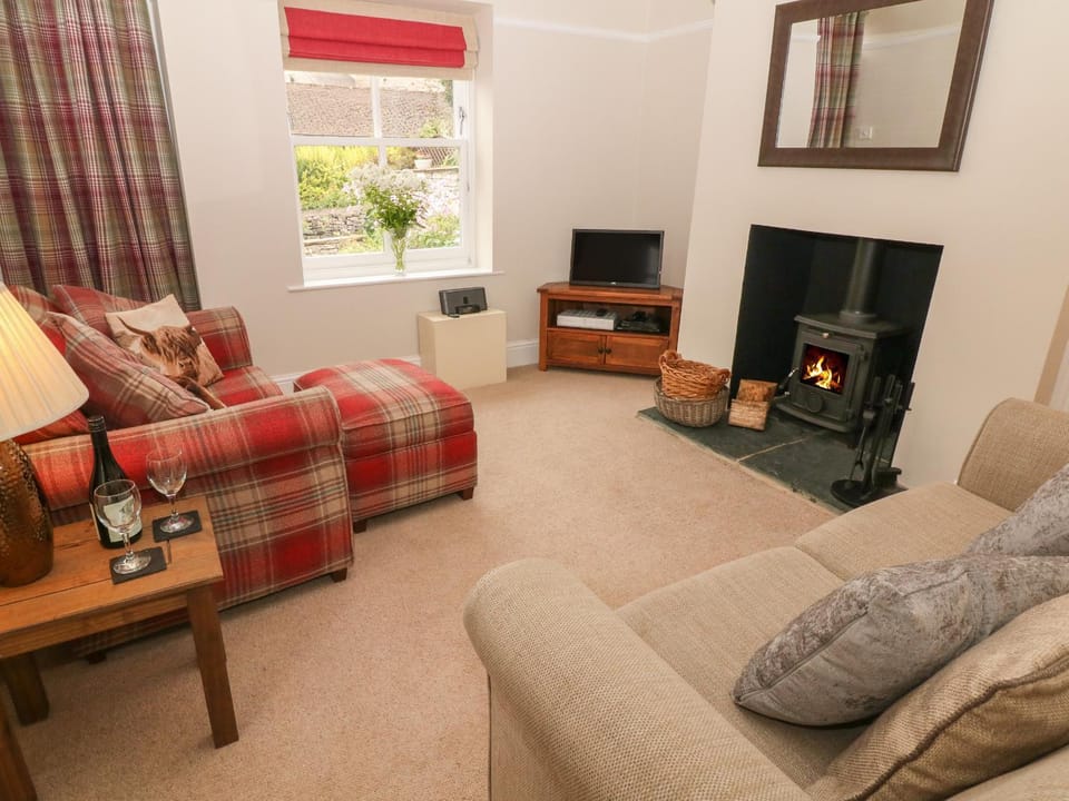 4 Cherry Tree Cottages House in High Peak District