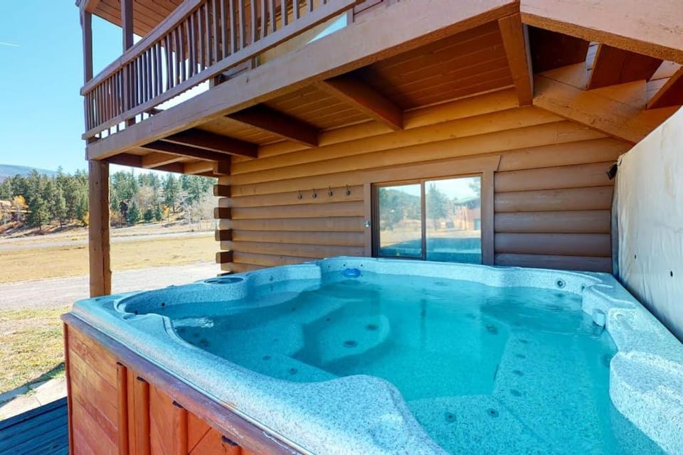 4 Eagles House in South Fork