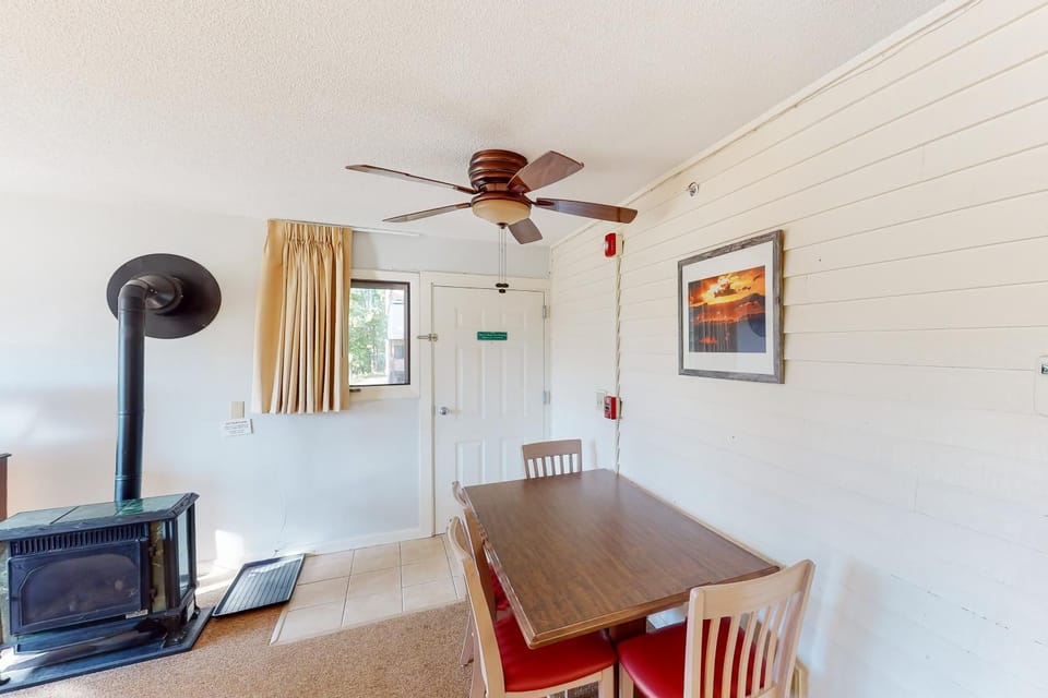 Mountainside Resort III Apartment in Stowe