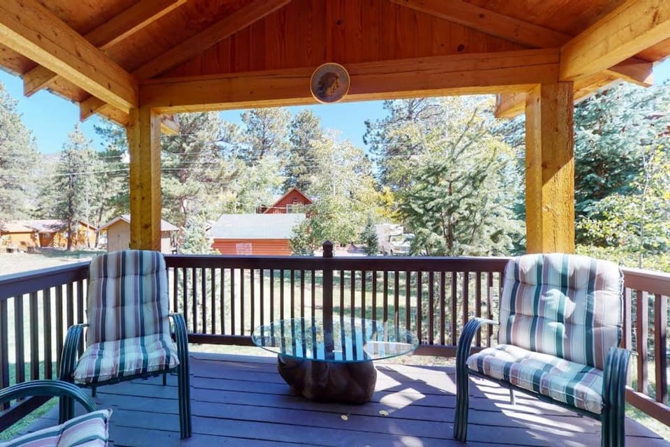 3 Pines House in South Fork