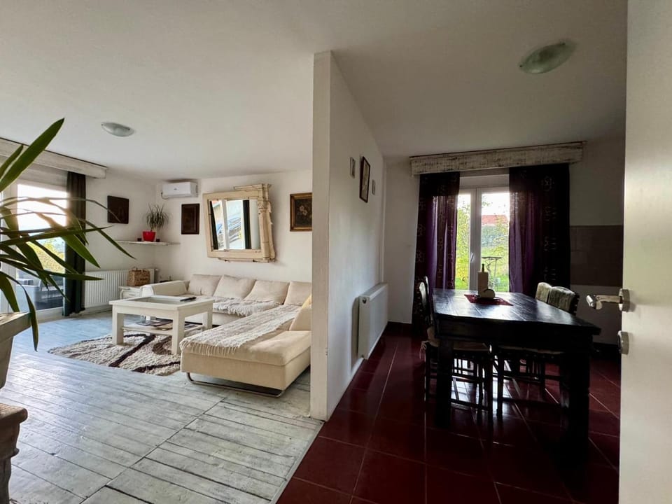 Mala Oaza Apartment in Serbia