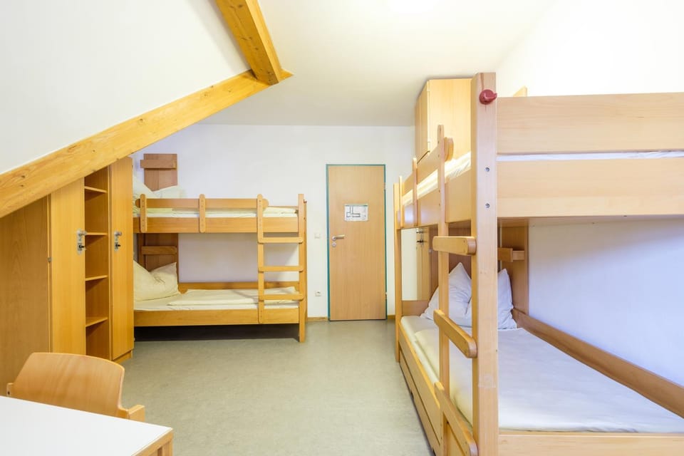 bunk bed
