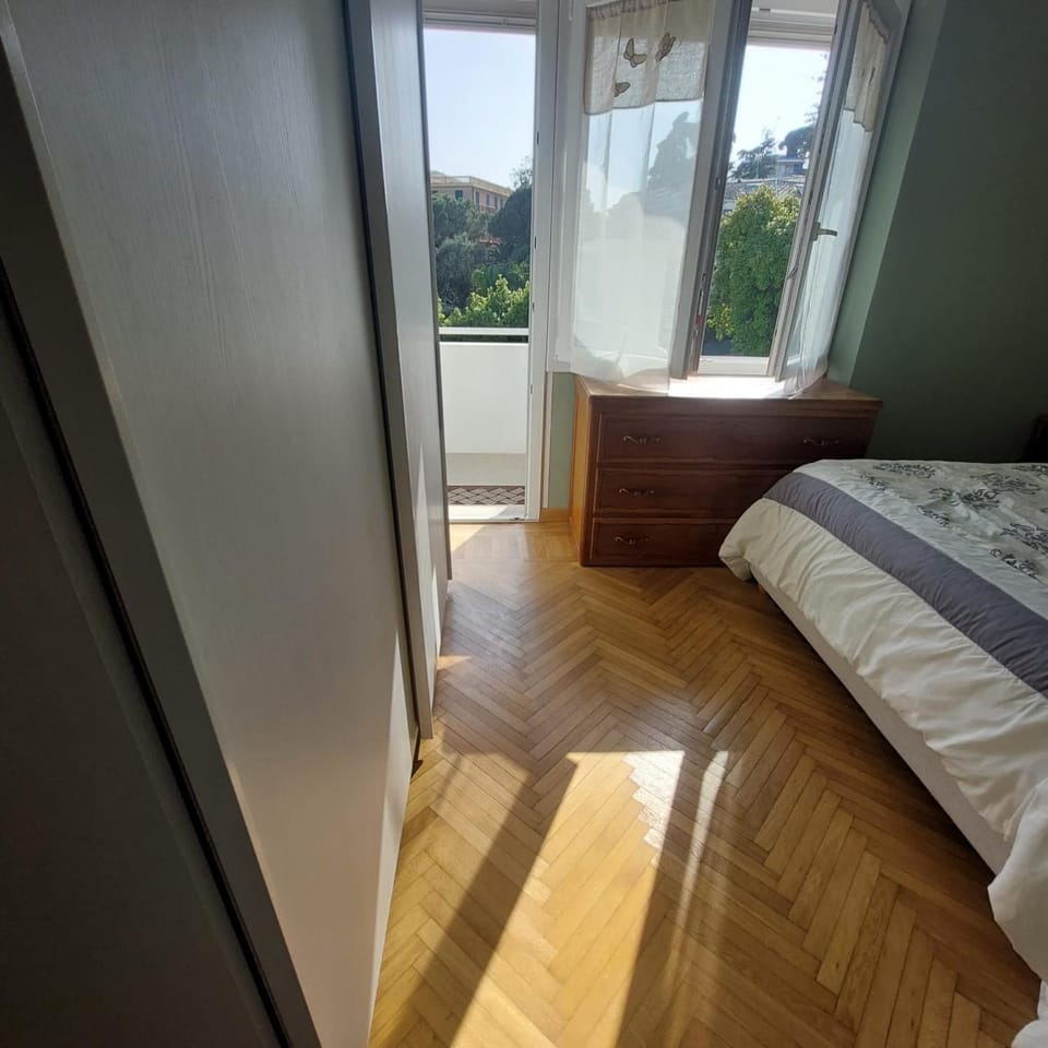 Sanremo Class Old Fashion Apartment in Sanremo