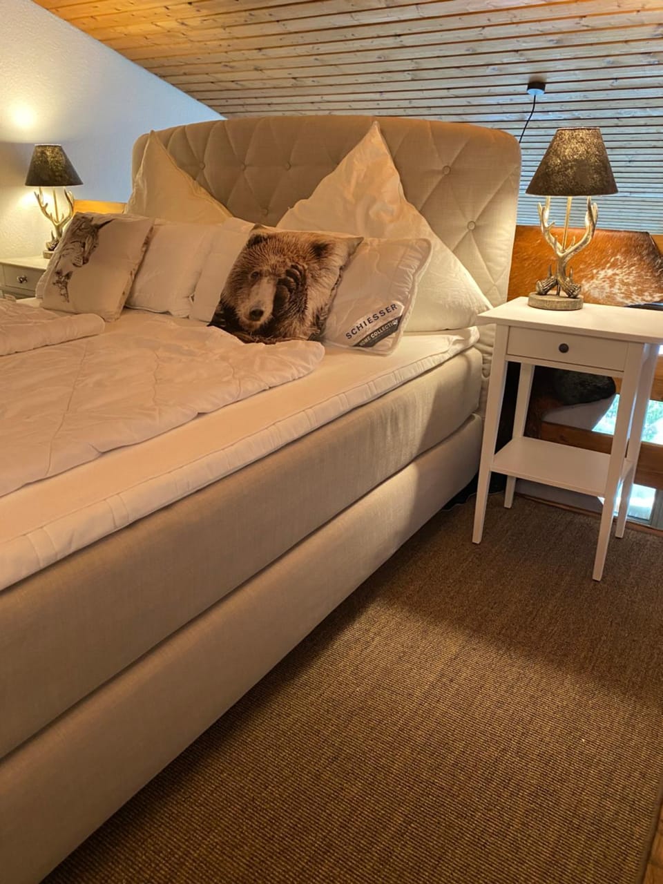 Bed, Bedroom