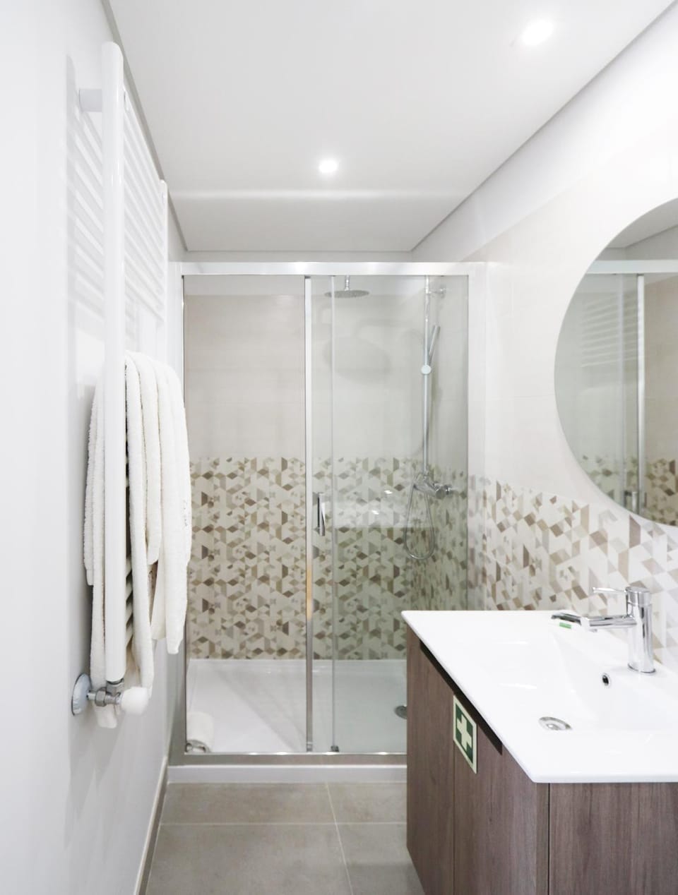 Shower, Bathroom, Bedroom