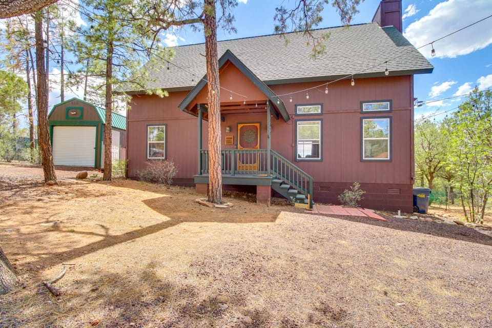 Mtn-View Hilltop Hideaway w/ Deck in Show Low House in Show Low