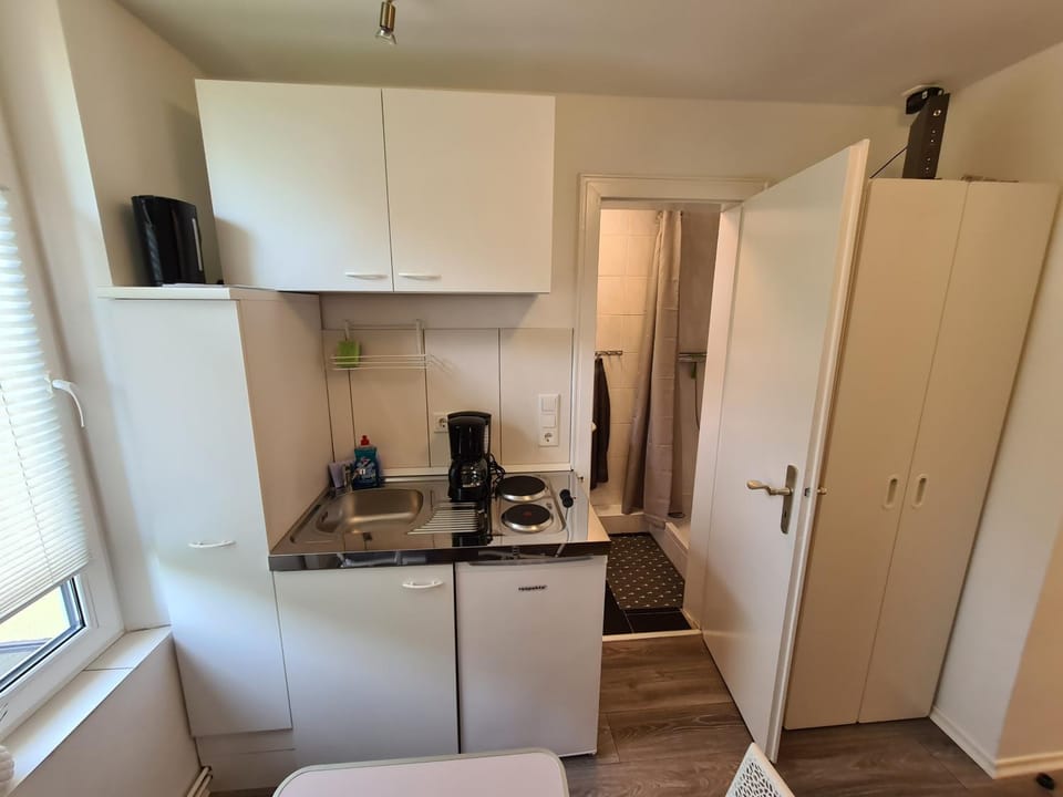 Bathroom, Kitchen or kitchenette