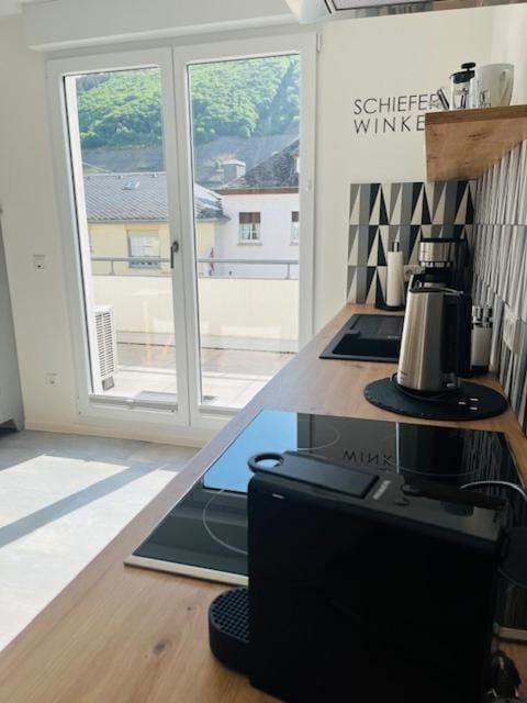 Coffee/tea facilities, Kitchen or kitchenette