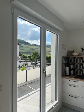 Balcony/Terrace, Mountain view