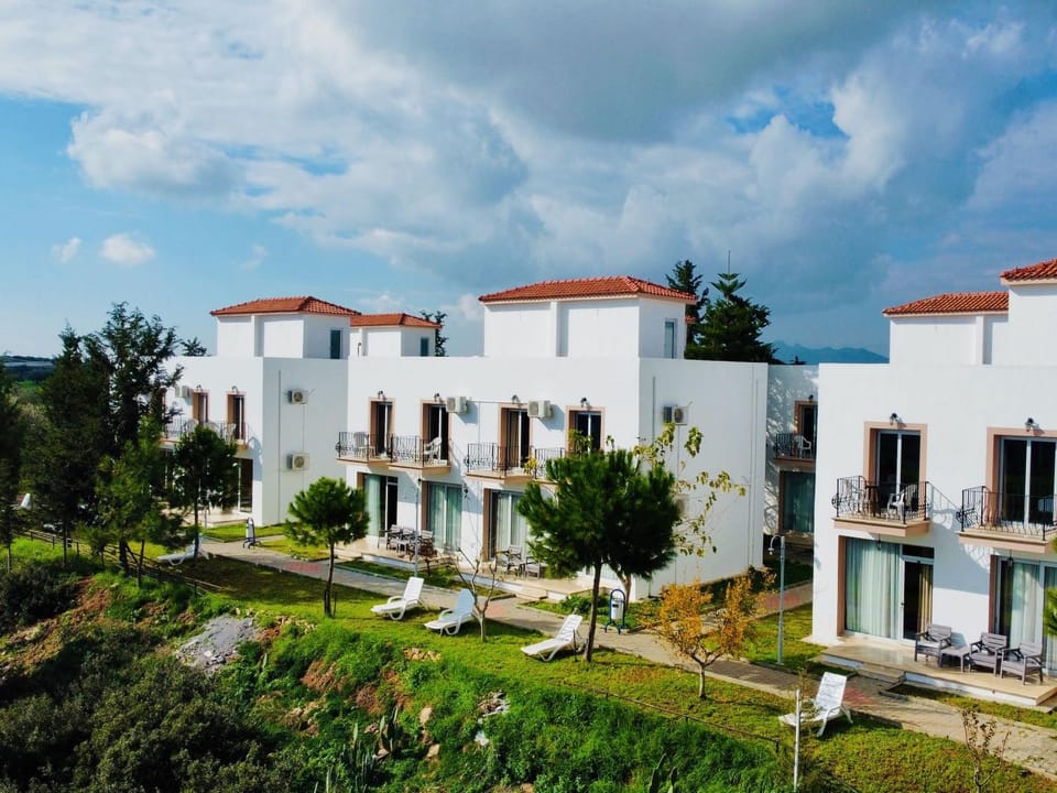 Property building, Garden