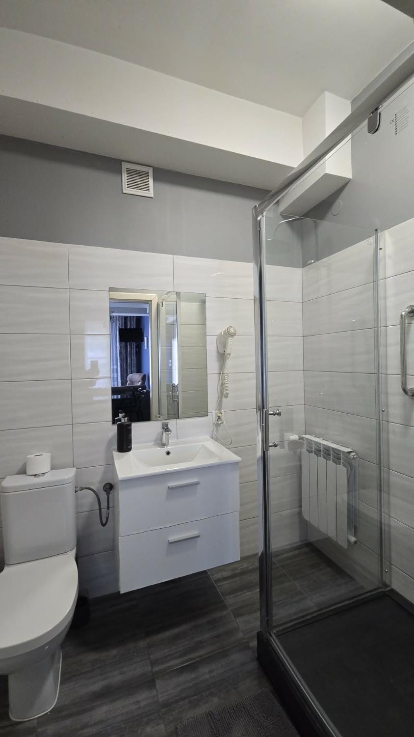 Shower, Toilet, Bathroom