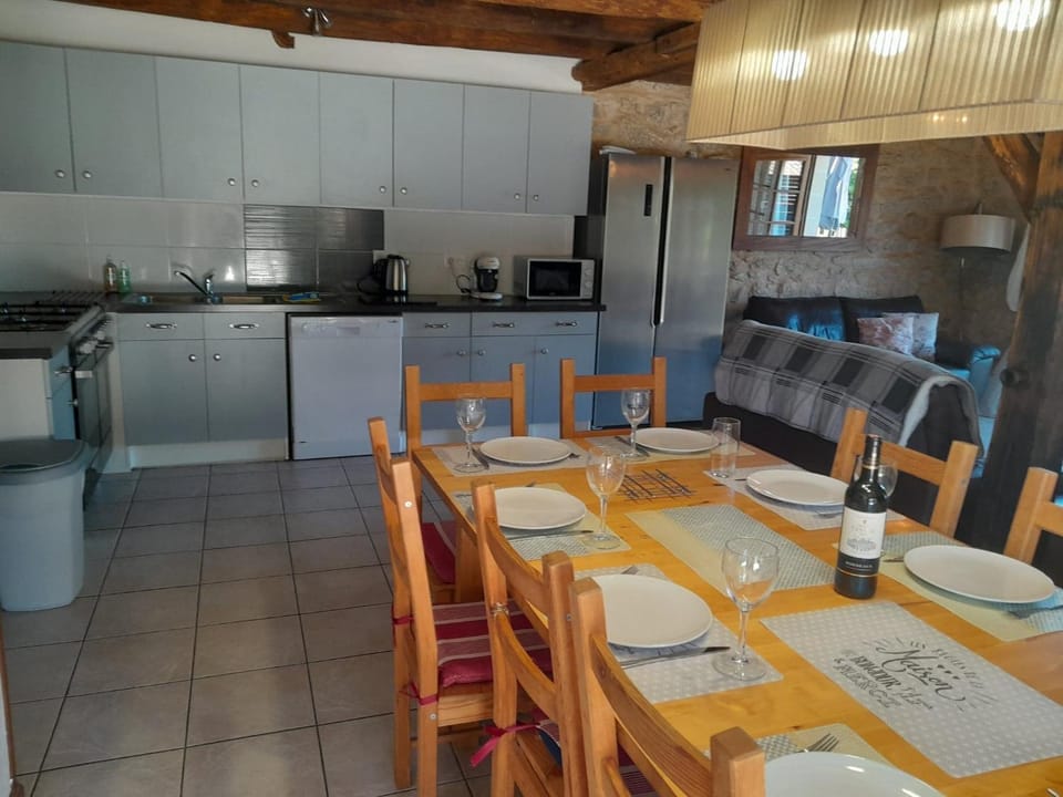 Kitchen or kitchenette, Dining area, kitchen, kitchen