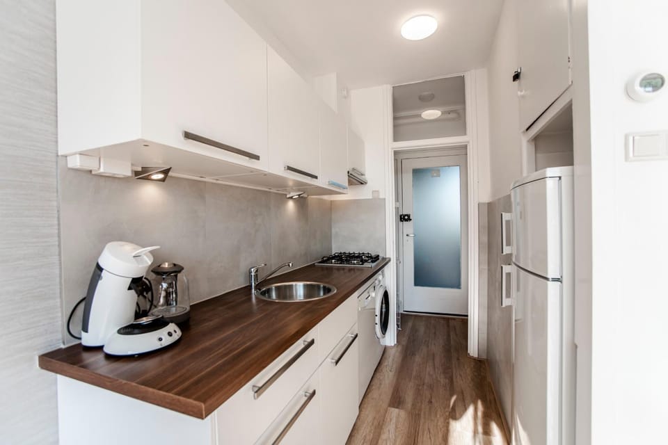 Coffee/tea facilities, Kitchen or kitchenette