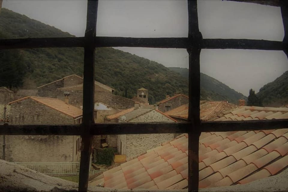 Havre de paix au pied de la montagne House in Occitanie