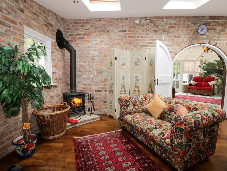 Ash Tree Lodge House in England