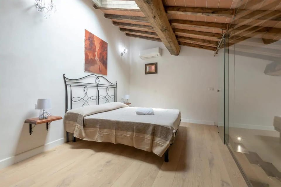 Luxury Home Florence vista Cappelle Medicee Apartment in Florence