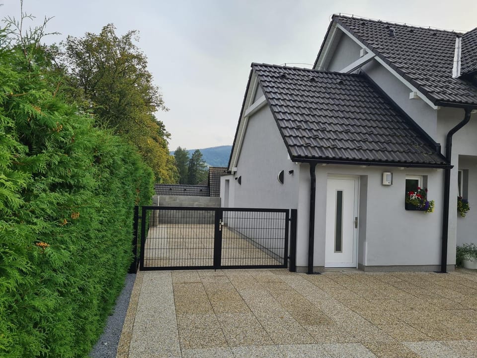Apartmán s vlastním vchodem Klima Terasa Apartment in Lower Silesian Voivodeship