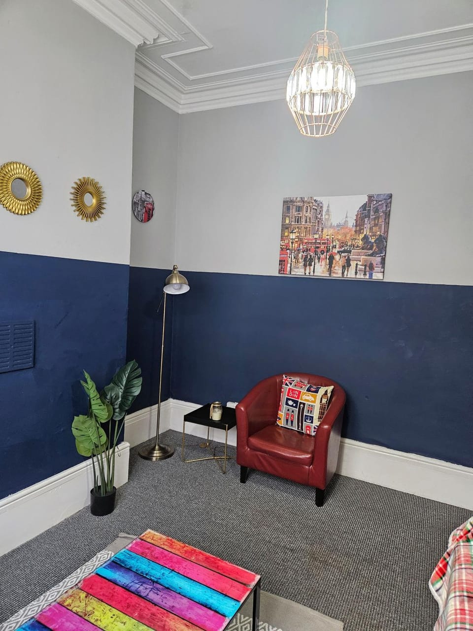 3 Bedroom Saks - 2 Living Area House in Newland Ave Hull House in Hull