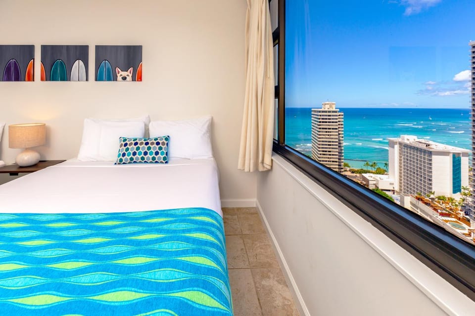 Bed, Bedroom, Sea view