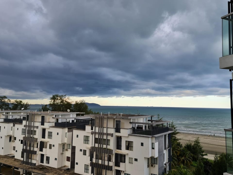 Timurbay Treasures Studio Apartment Side Seaview with Wifi Neflix Apartment in Terengganu, Malaysia
